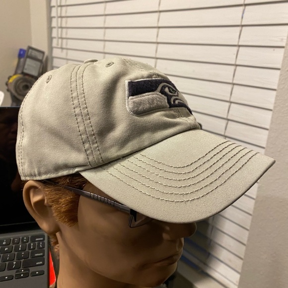 47 Brand NFL Seahawks Men’s Khaki Baseball Cap One Size Small - Picture 3 of 10